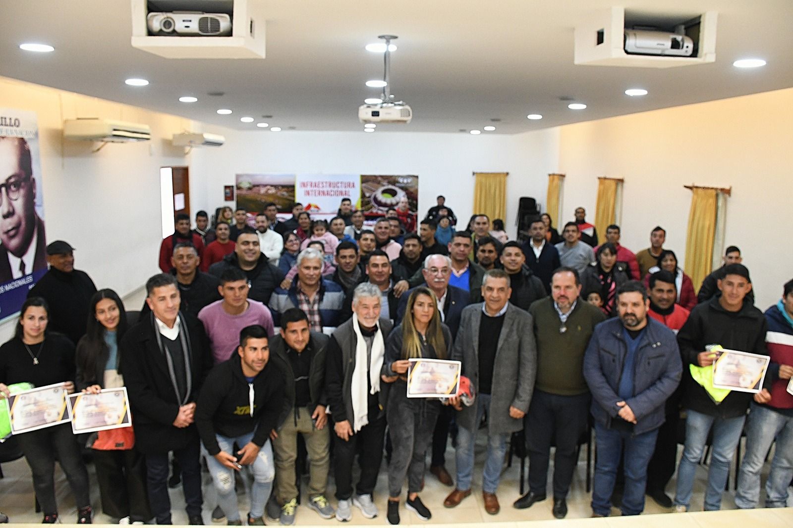 ENTREGA DE CERTIFICADOS PARA ÁRBITROS DE LIGAS PROVINCIALES