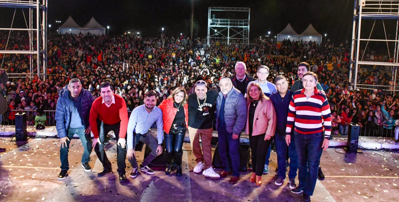 La intendente Fuentes destacó la presencia de miles de jóvenes en el Festival. – Prepárate para un fin de semana lleno de espectáculos y actividades culturales Día del Amigo en Plaza Añoranzas