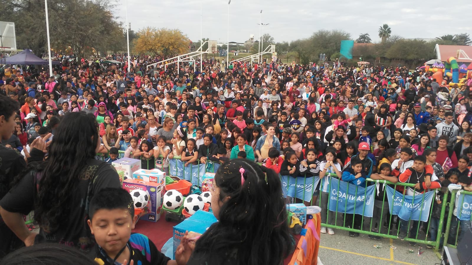 La Municipalidad organiza este domingo una celebración por el Día de las Infancias en el predio de Santiago es Tu Río