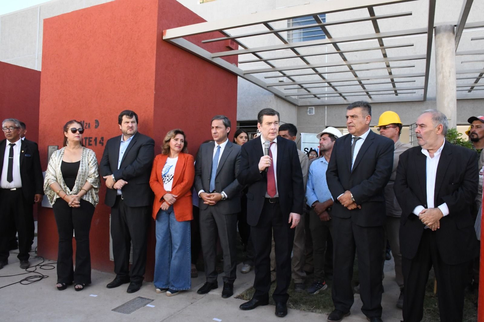 El gobernador Gerardo Zamora realizó la entrega de 552 viviendas