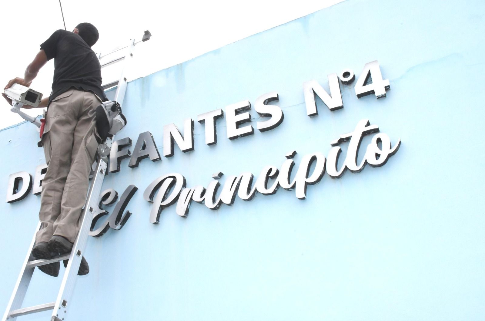 Educación de la Capital instala cámaras de seguridad en todos los jardines de infantes