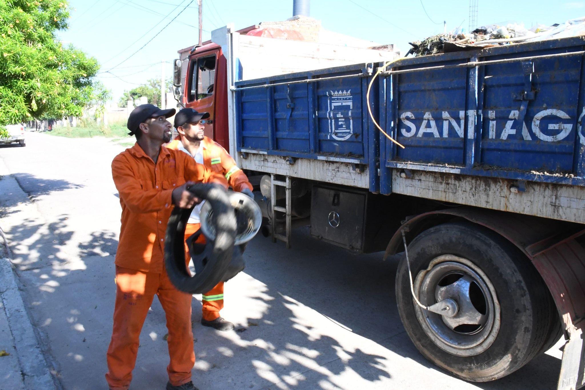 Sin mosquito no hay dengue: trabajos de prevención de la Municipalidad de la Capital – Continúan los trabajos de mantenimiento de espacios verdes