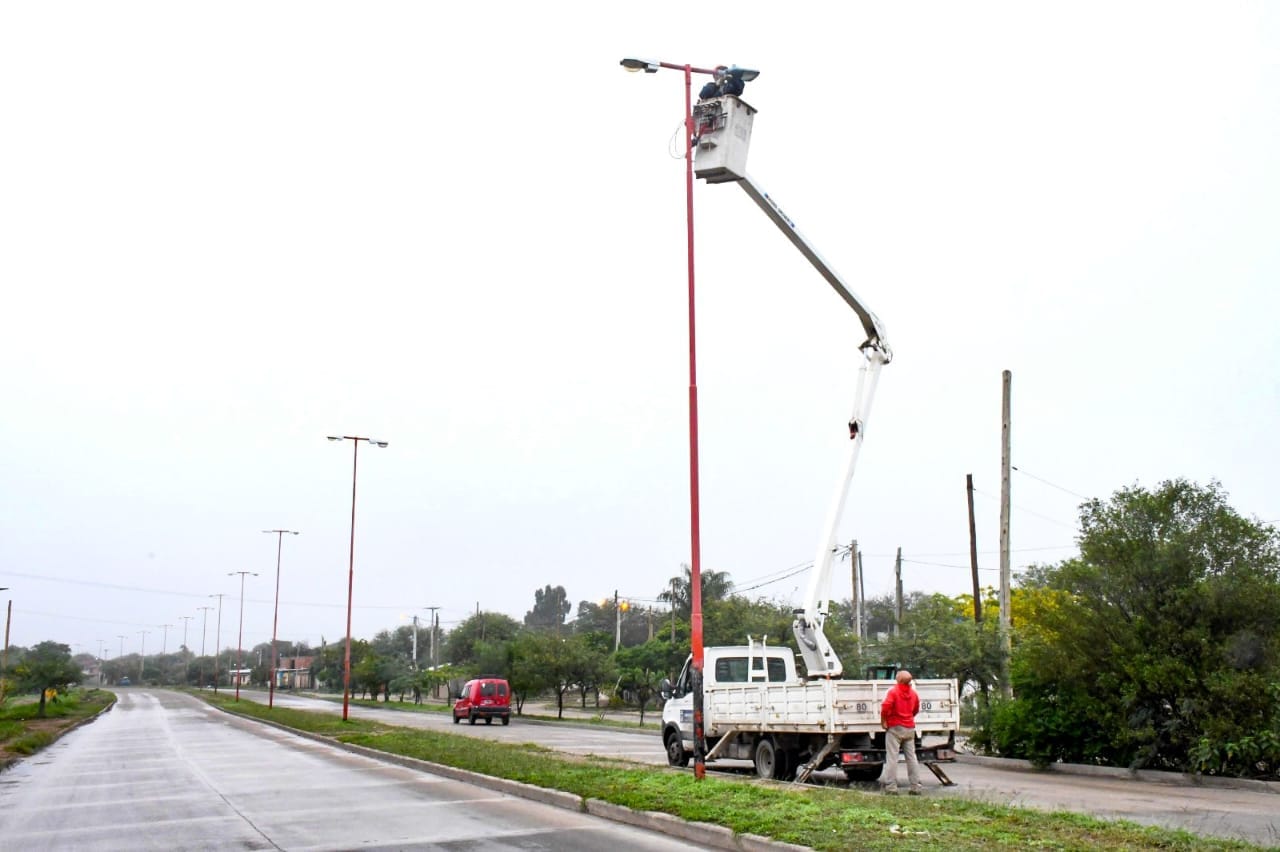La Municipalidad avanzó más del 70% en la reconversión lumínica a Led de la avenida Lugones
