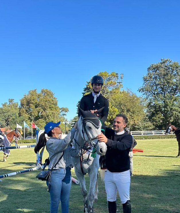 BENJAMIN DAPELLO SE CONSAGRO EN EL TORNEO ANIVERSARIO DEL JOCKEY CLUB CORDOBA
